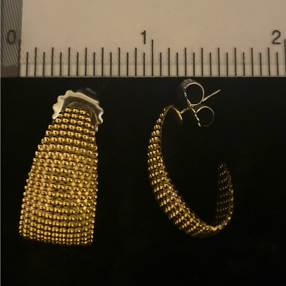 🌸$5/25🌸 - Lady Remington Gold-Tone Earrings
